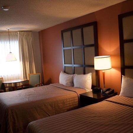 Motel La Siesta Saint-Lambert-Chambly Екстериор снимка