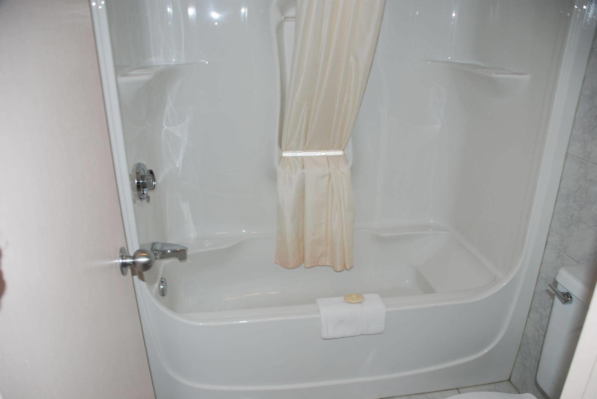 Motel La Siesta Saint-Lambert-Chambly Екстериор снимка
