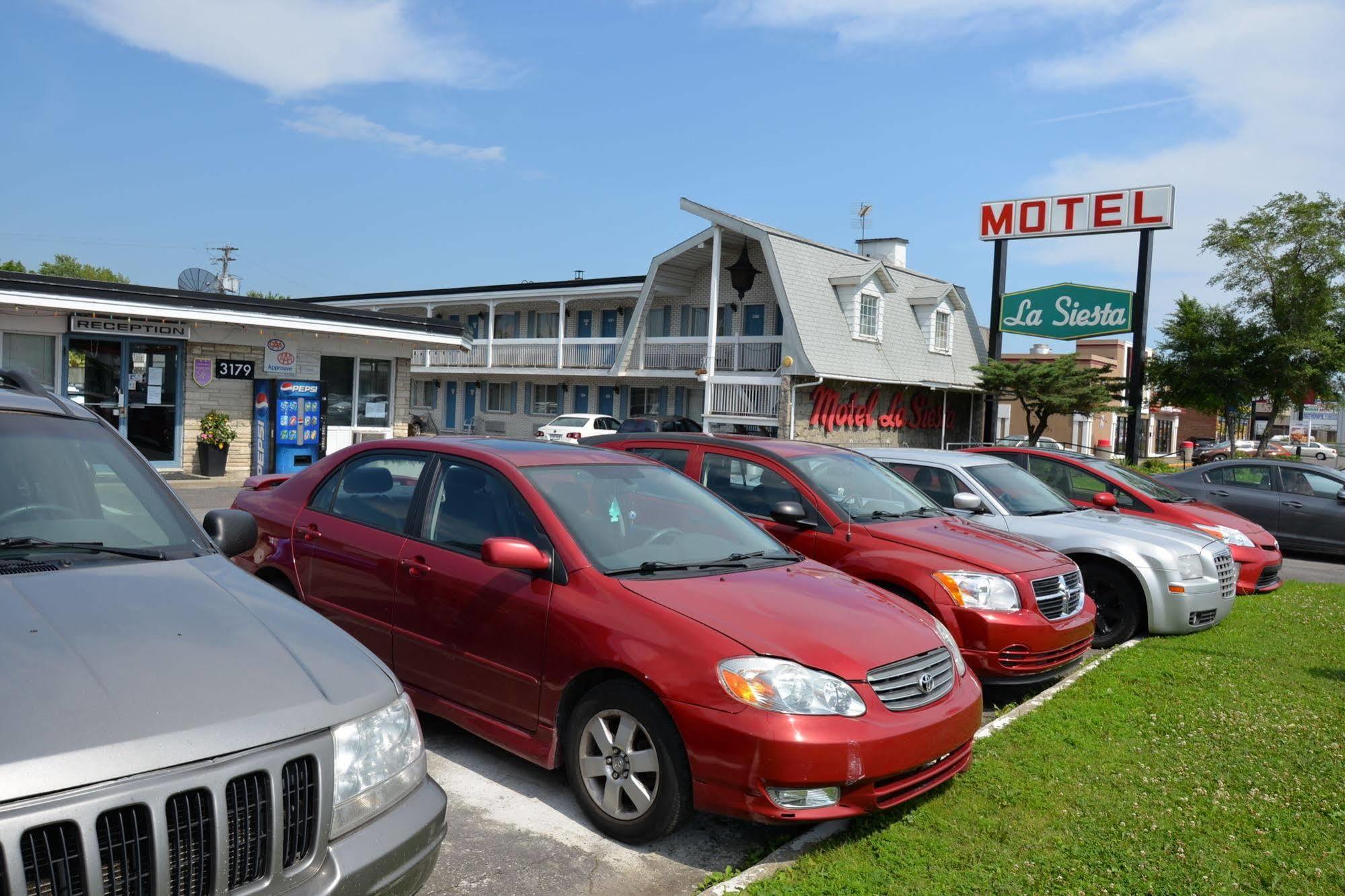 Motel La Siesta Saint-Lambert-Chambly Екстериор снимка