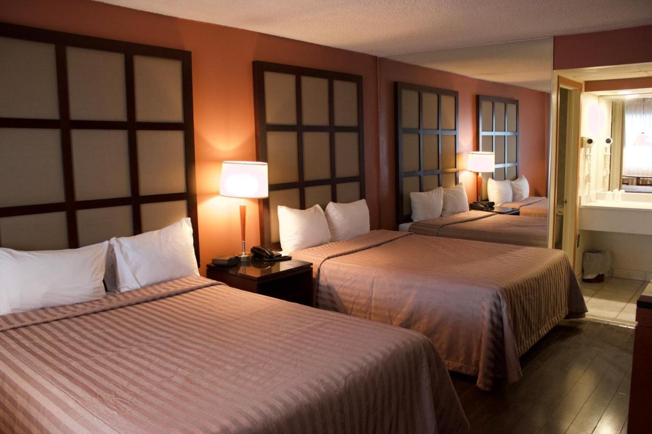 Motel La Siesta Saint-Lambert-Chambly Екстериор снимка